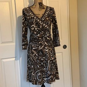 Nine W. stretchy sleeved dress w crisscross top